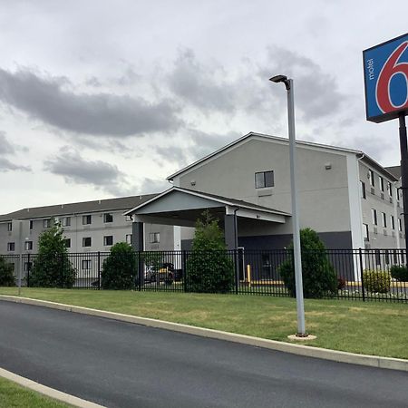 Motel 6 Lancaster Exterior photo