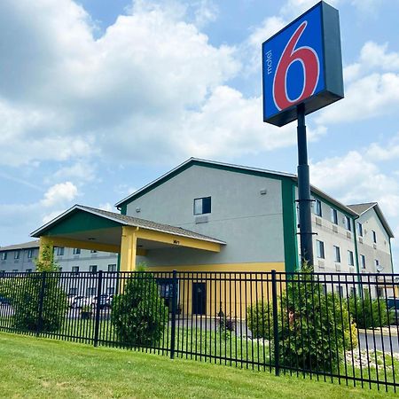 Motel 6 Lancaster Exterior photo